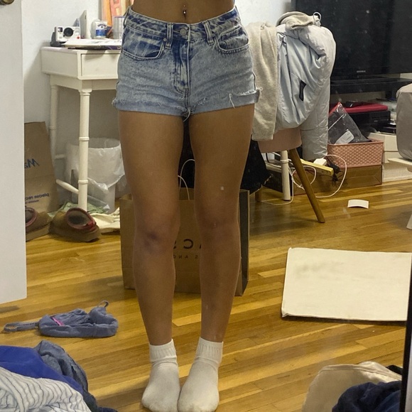 Pacsun Denim Shorts - Picture 2 of 3